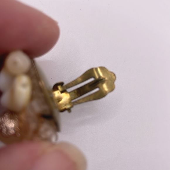 Western Germany Signed Vintage Baby Tooth Bead Style Cluster Clip-on Earrings - Picture 11 of 12